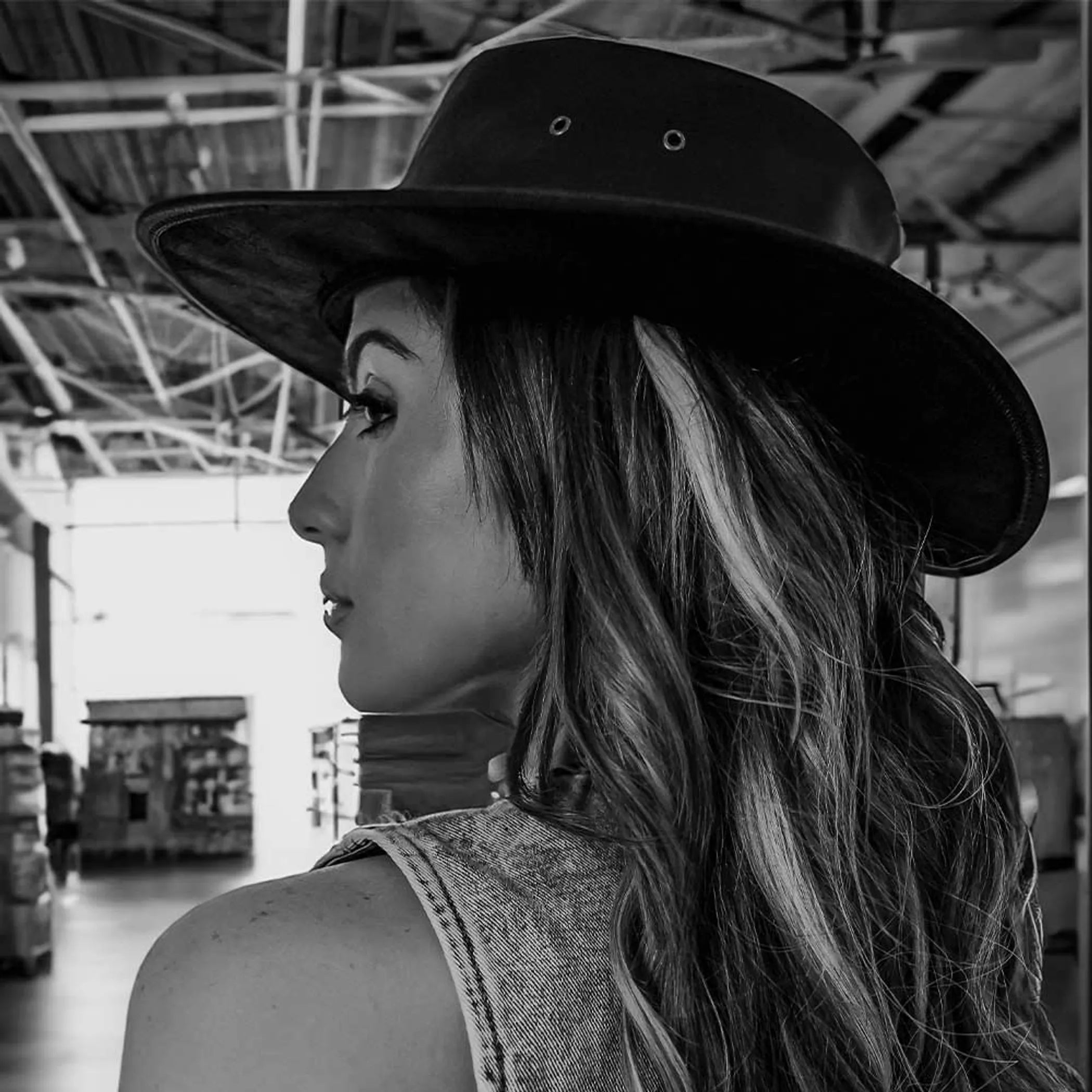 9231.00 - Crushable Leather Cowboy Hat