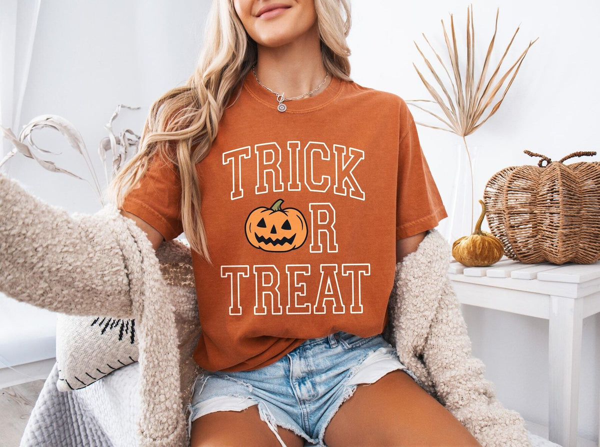 Halloween Shirt Pumpkin Trick Or Treat Tshirt Jack-O-Lantern Jack O Lantern Spooky Season Fall Oversized Tee Comfort Colors