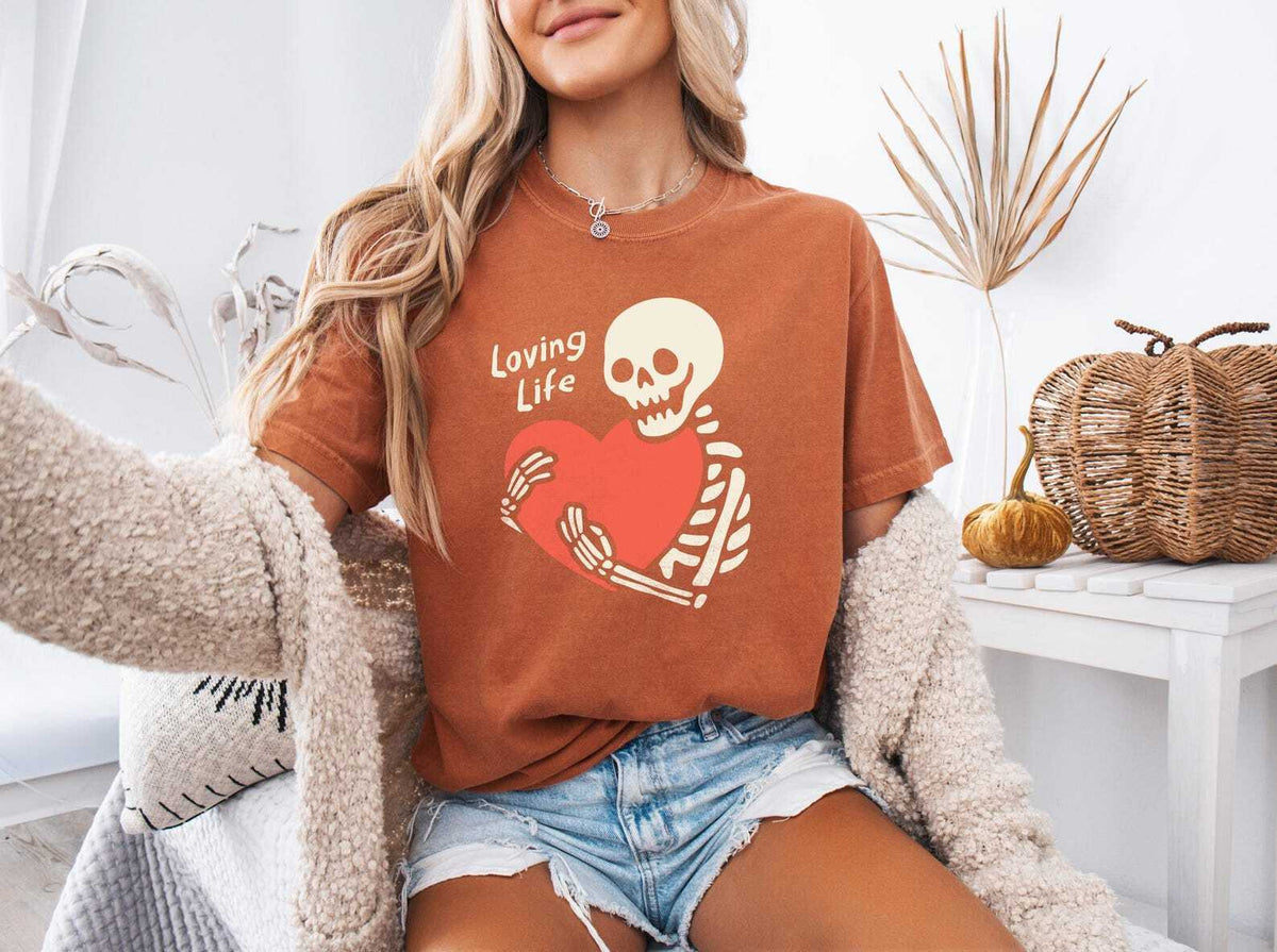 Skeleton Heart Halloween Shirt Halloween Shirt T-Shirt Fall Tee Tshirts Women's Men's Oversized Comfort Colors Halloween Gift Gifts