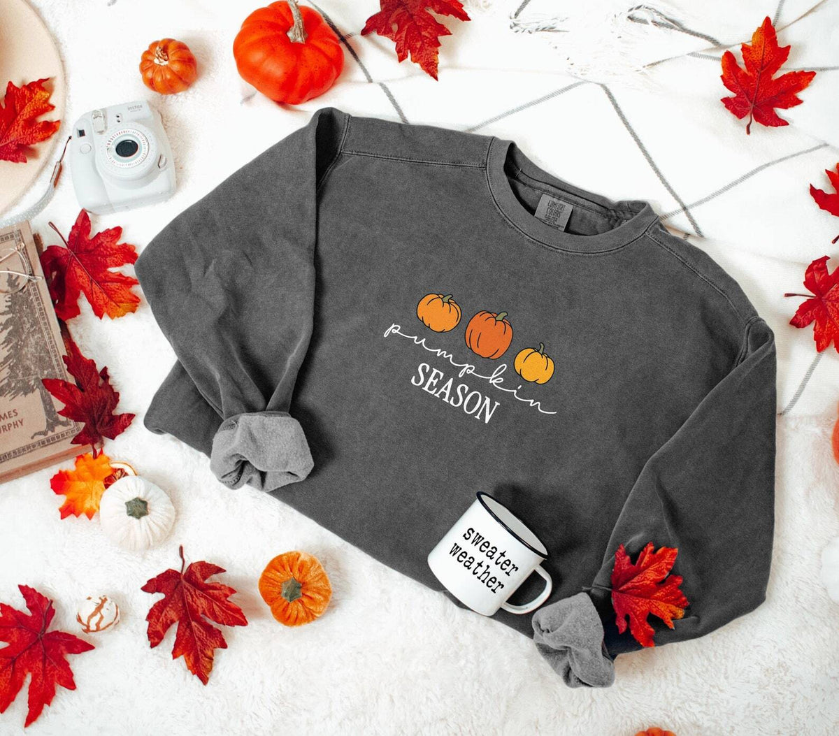 Pumpkin Season Sweatshirt Halloween Crewneck Three Pumpkins Sweatshirt Fall Shirt Thanksgiving Family Women's Men's Oversized Comfort Colors